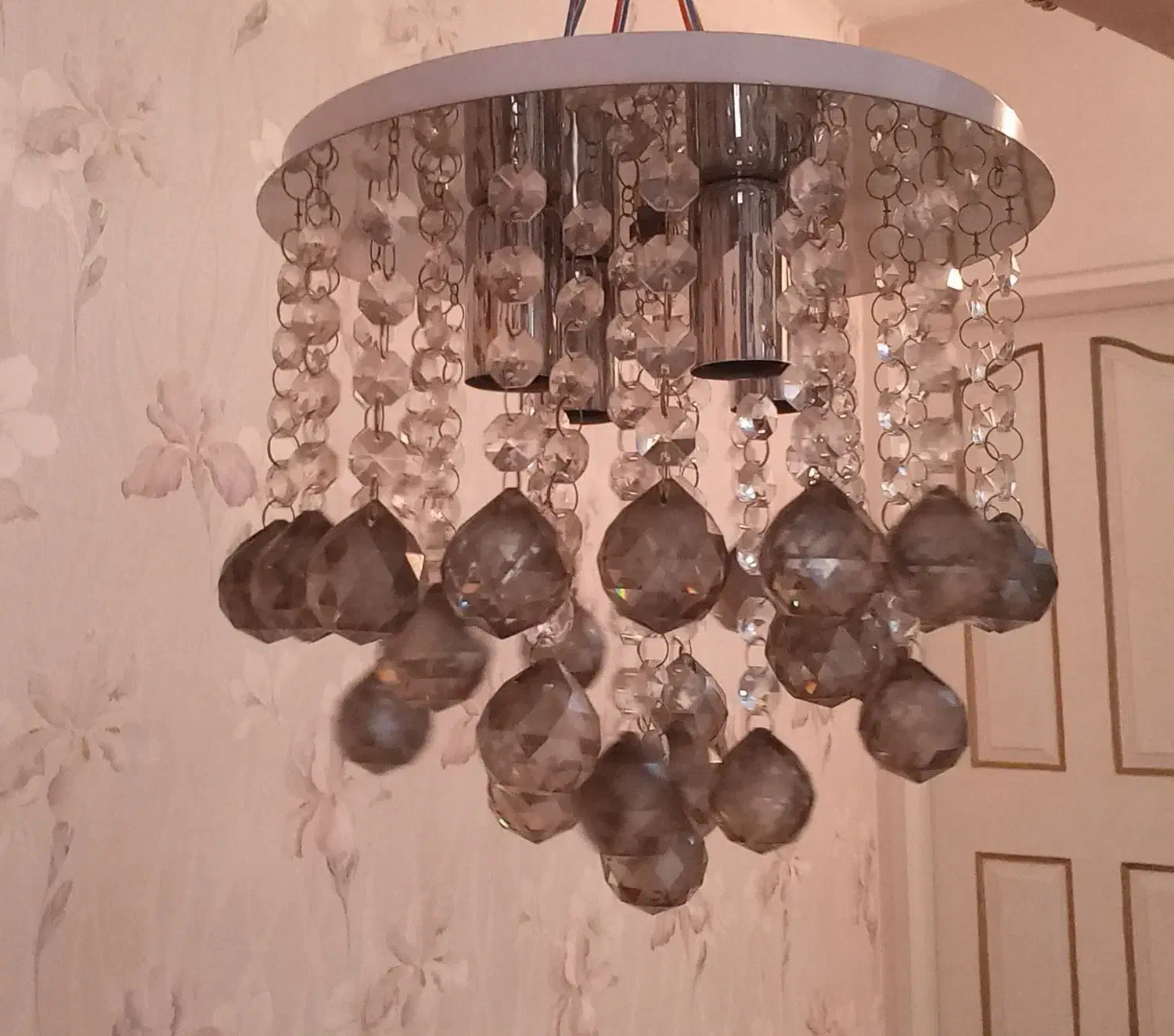 لوستر کاملا نوسالم|لوستر و چراغ آویز|تبریز, |دیوار