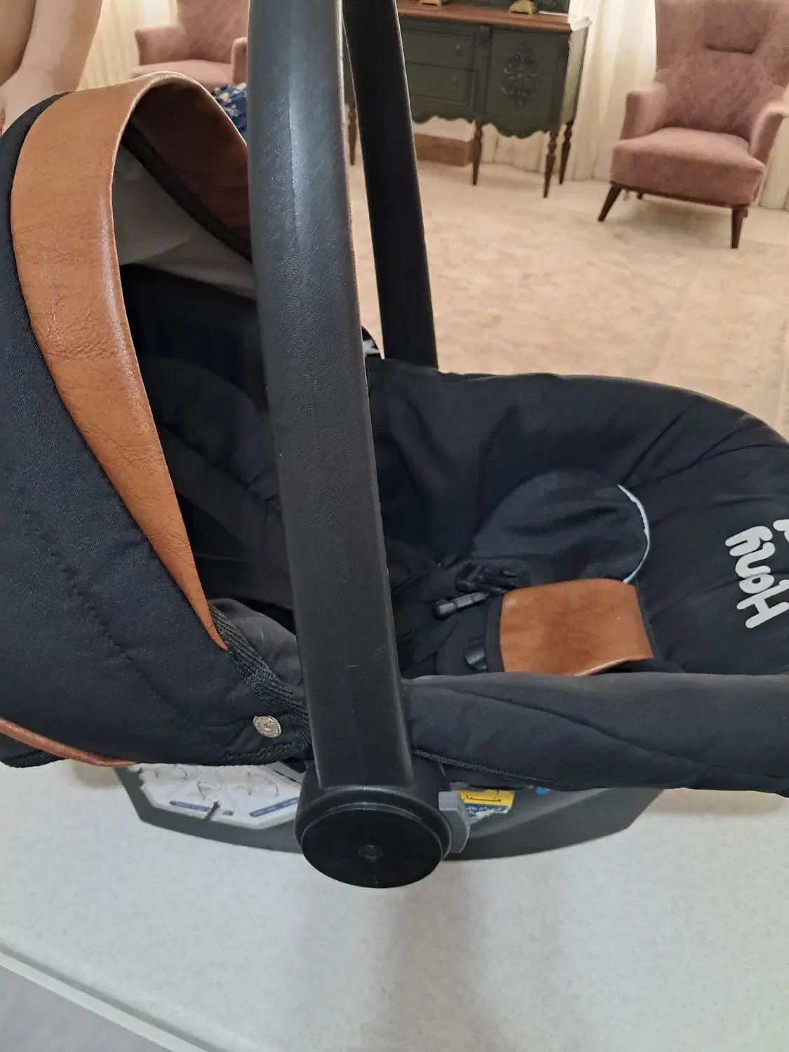 کریر|کالسکه و لوازم جانبی|رشت, جانبازان|دیوار