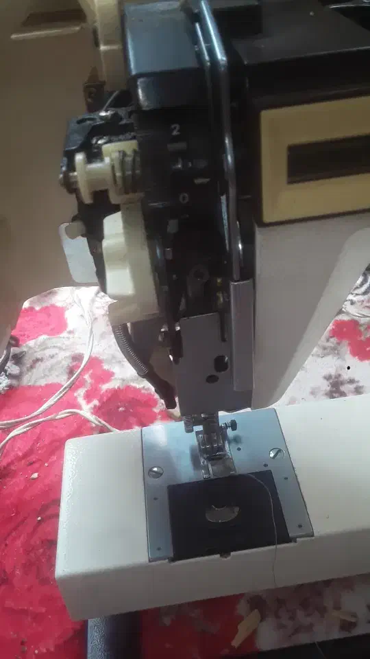 چرخ|چرخ خیاطی و ریسندگی|زاهدان, |دیوار