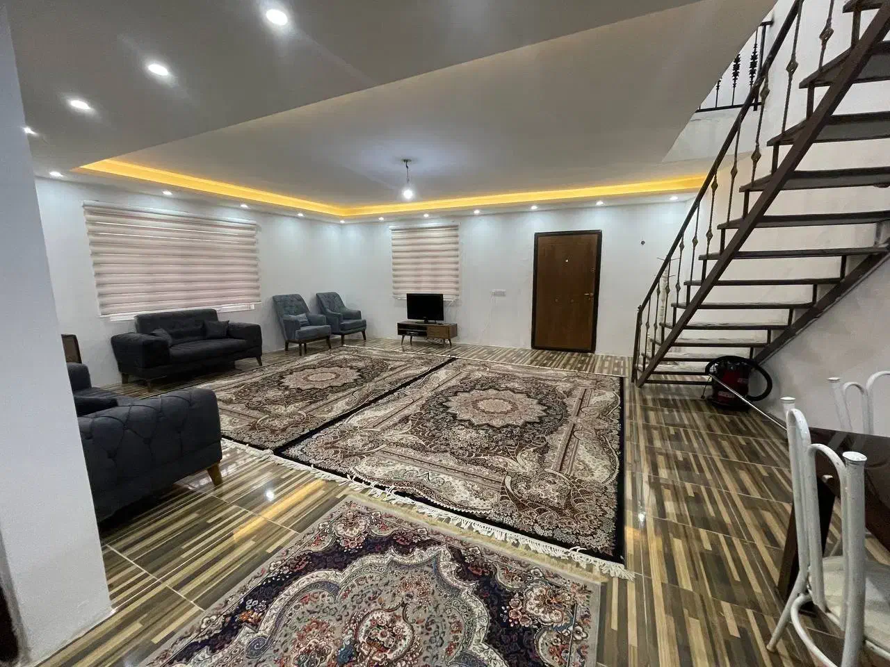 ویلا شبانه با امکانات کامل برای دورهمی و استراحت|اجارهٔ کوتاه‌مدت ویلا و باغ|زیرآب, |دیوار