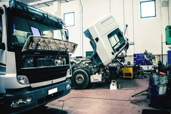 مکانیک نیمه سنگین وژنراتور|خدمات موتور و ماشین|بومهن, |دیوار