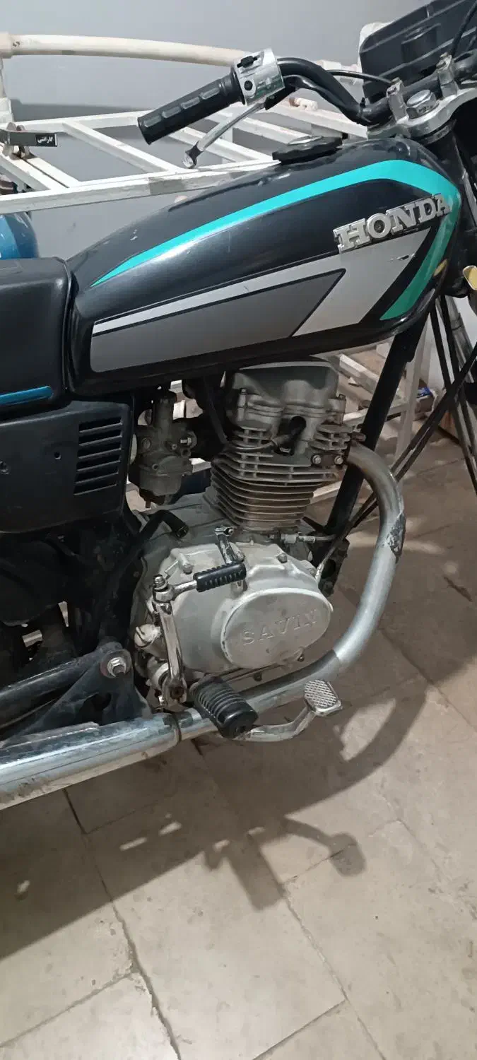 موتور سیکلت ساوین 90|موتورسیکلت|پرند, فاز ۶|دیوار