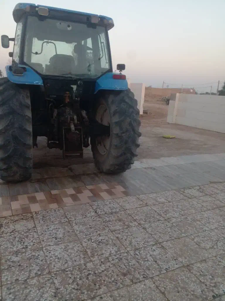 تراکتور نوهلند 84|خودرو سنگین|حمیدیه, |دیوار