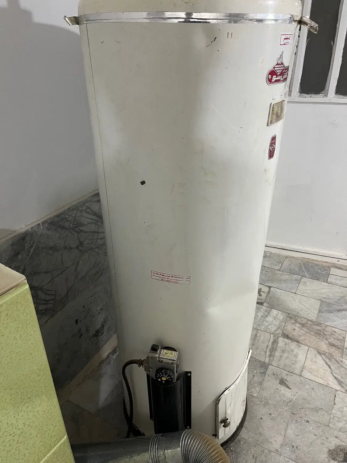 آبگرمکن زمینی هود و کابینت در حد نو|آبگرمکن، پکیج، شوفاژ|محمدشهر, کوی بهار|دیوار