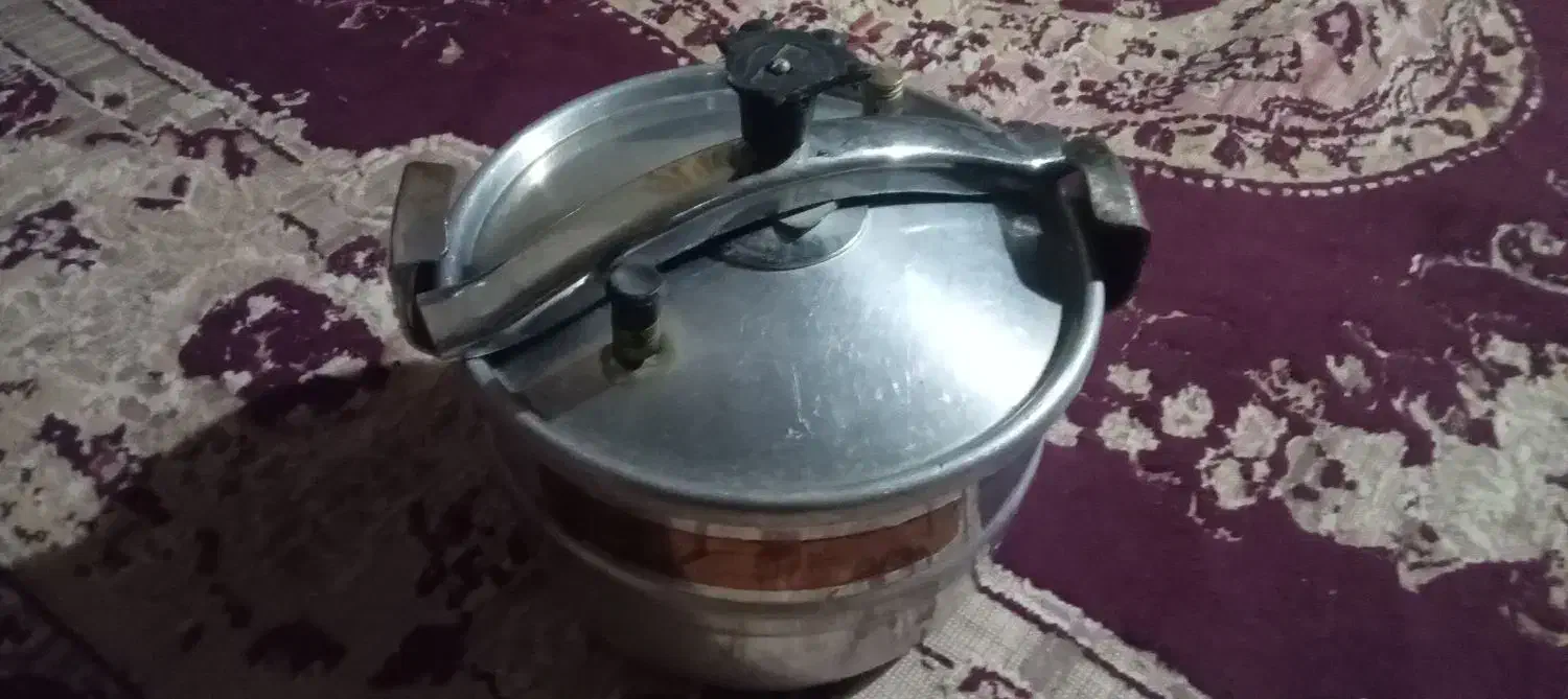 دیگ زودپز|ظروف پختوپز|زهک, |دیوار