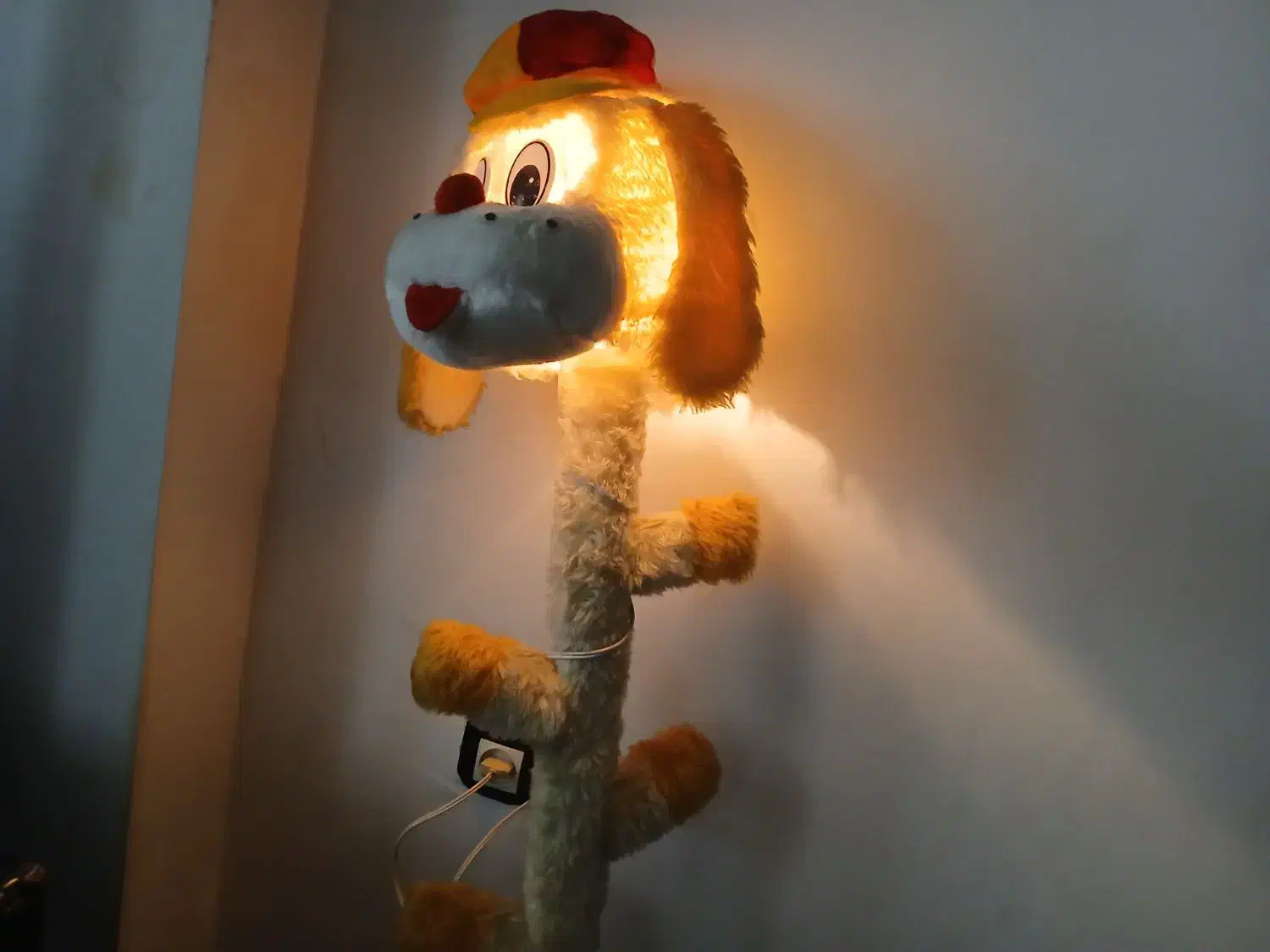 رخت آویز طرحدار و چراغدار|بندرخت و رخت‌آویز|ارومیه, |دیوار