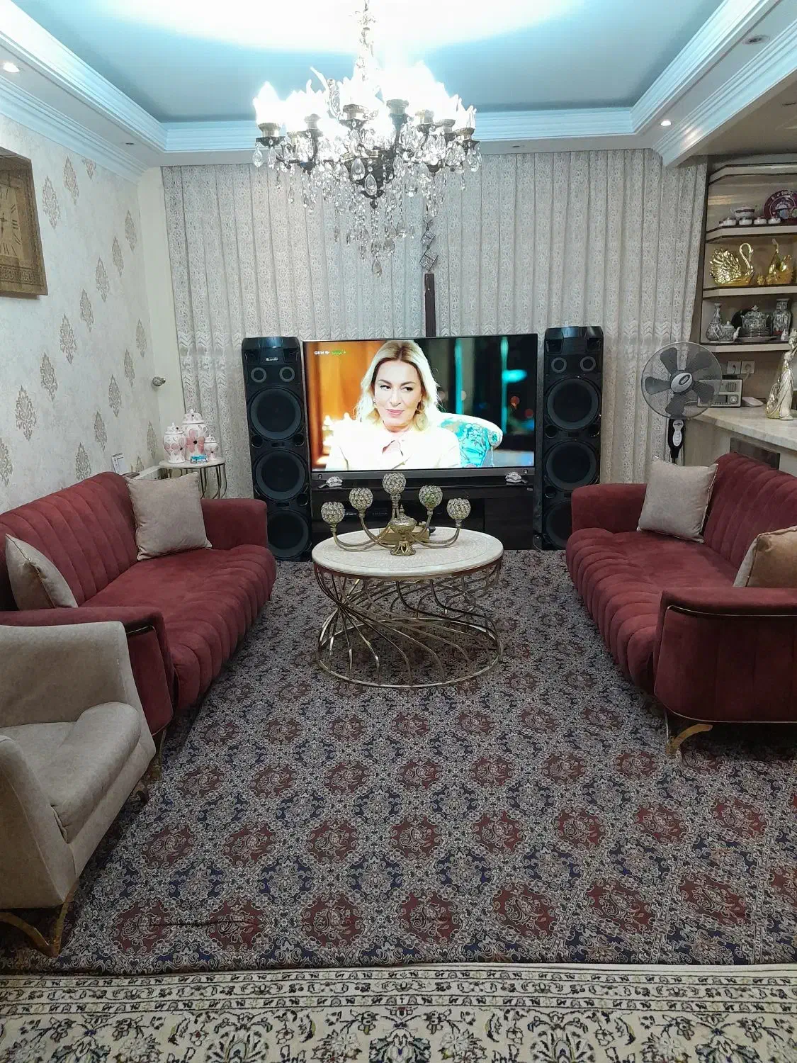 مبل راحتی ۸ نفره|مبلمان خانگی و میز عسلی|تهران, تهراننو|دیوار