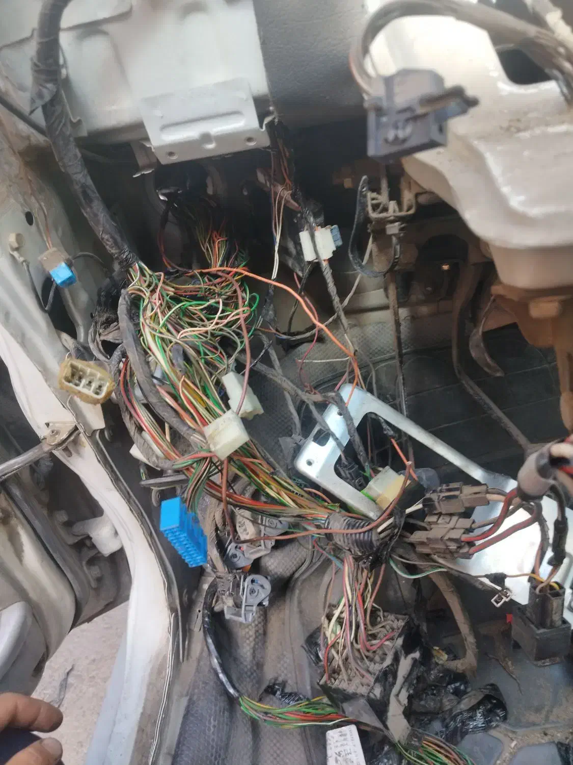 باطری سازی رفع تخصصی مشکلات برق خودرو در محل(سیار)|خدمات موتور و ماشین|قم, یزدان‌شهر|دیوار