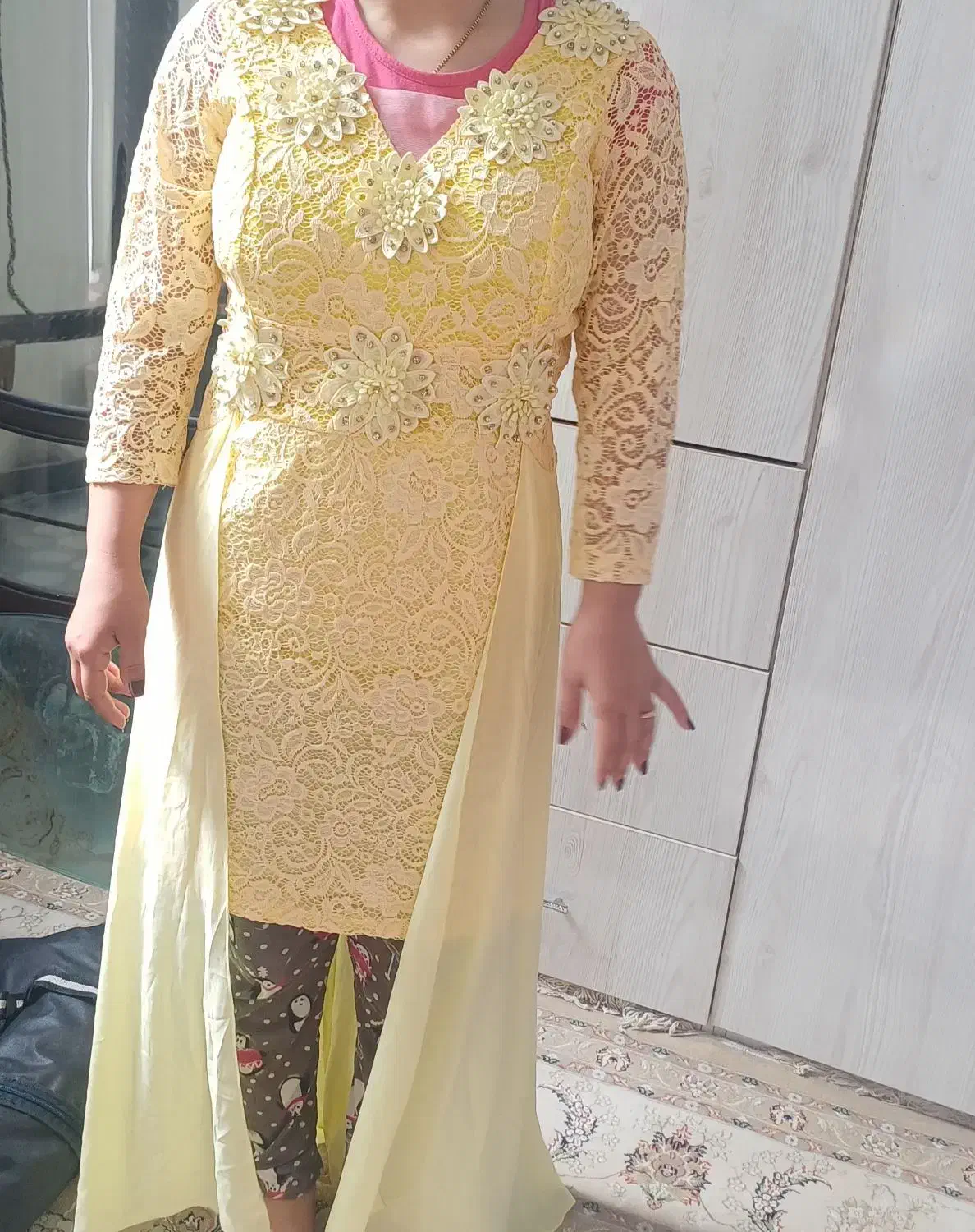 لباس مجلسی|لباس|اسفراین, |دیوار