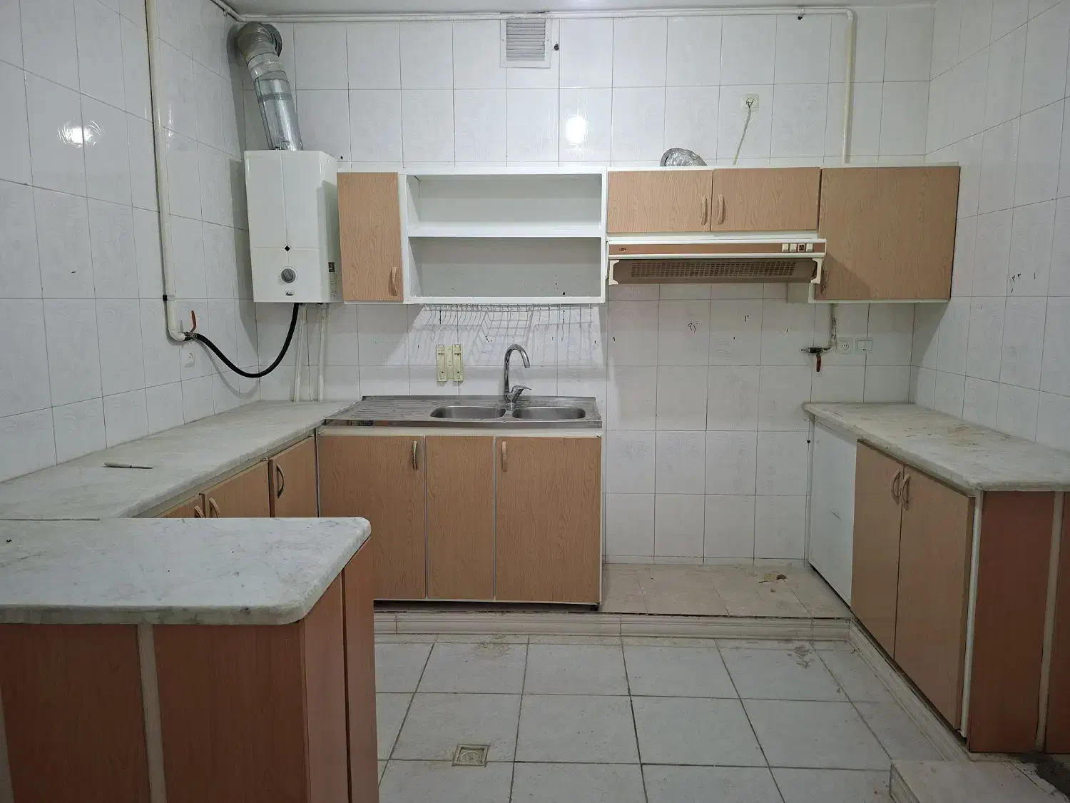 کابینت گالوانیزه|آب‌چکان و نظم‌دهنده ظروف|نجف‌آباد, منتظری جنوبی|دیوار