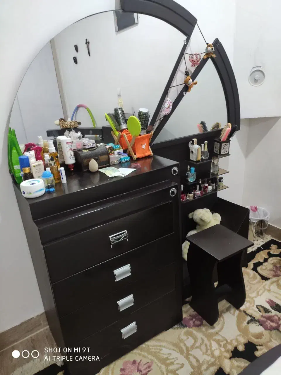 سرویس  خواب|تخت و سرویس خواب|طبس, |دیوار