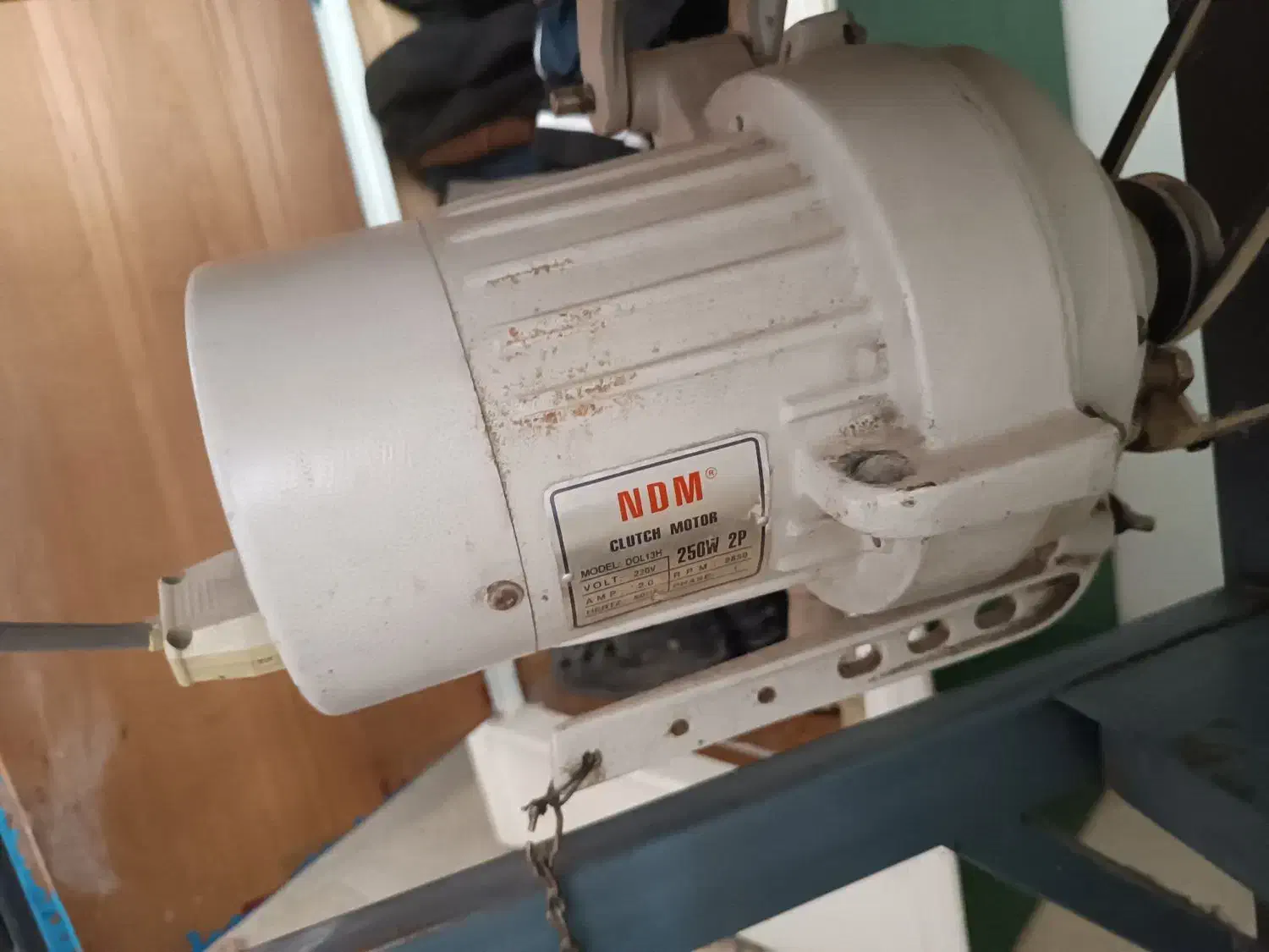 سردوز|چرخ خیاطی و ریسندگی|شیراز, گویم|دیوار