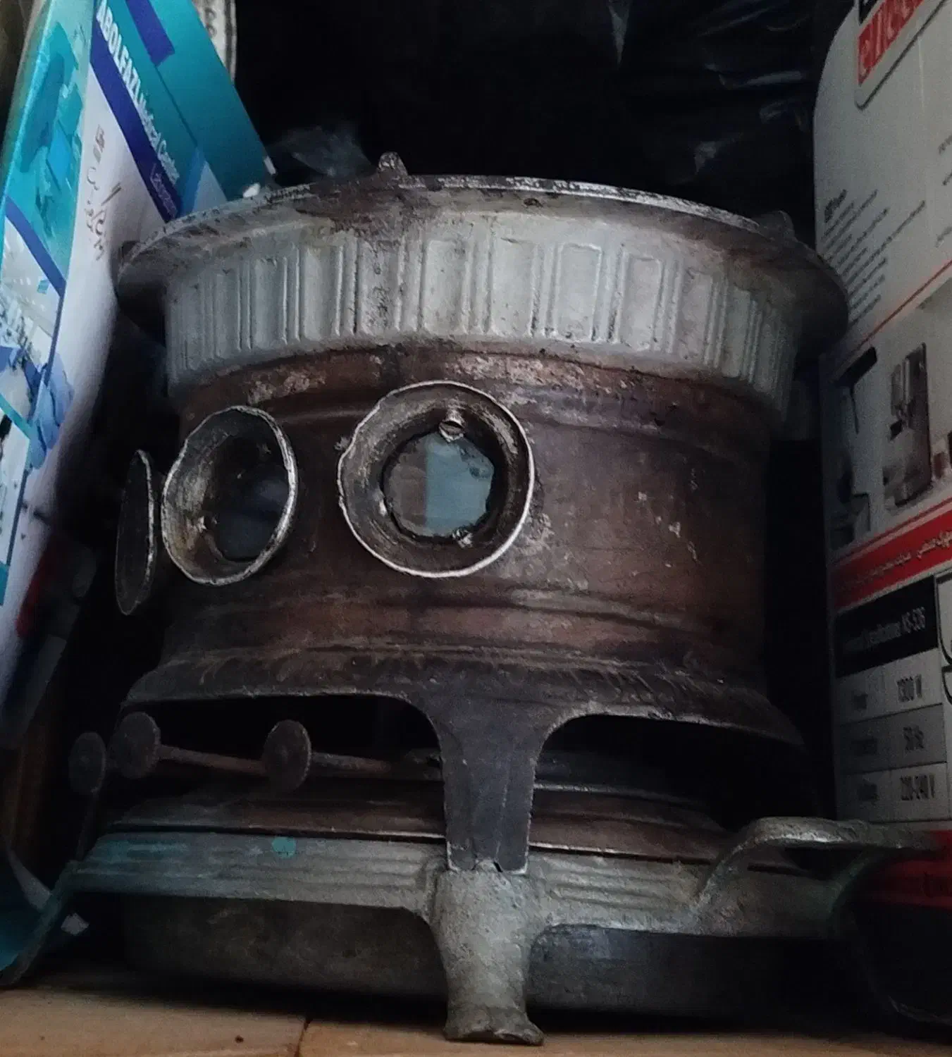 چراغ عینکی|کلکسیون اشیاء عتیقه|نوشهر, |دیوار