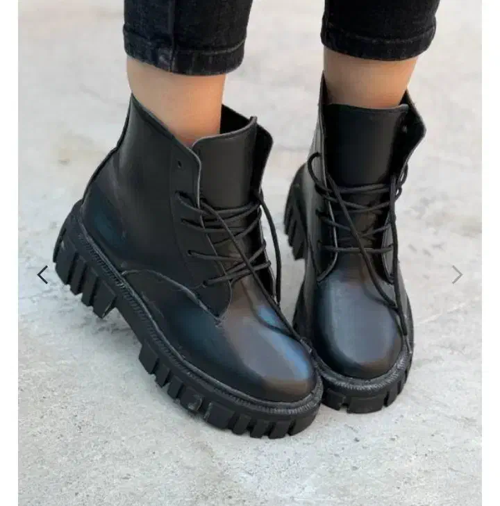 نیم بوت|کیف، کفش، کمربند|ایلام, |دیوار