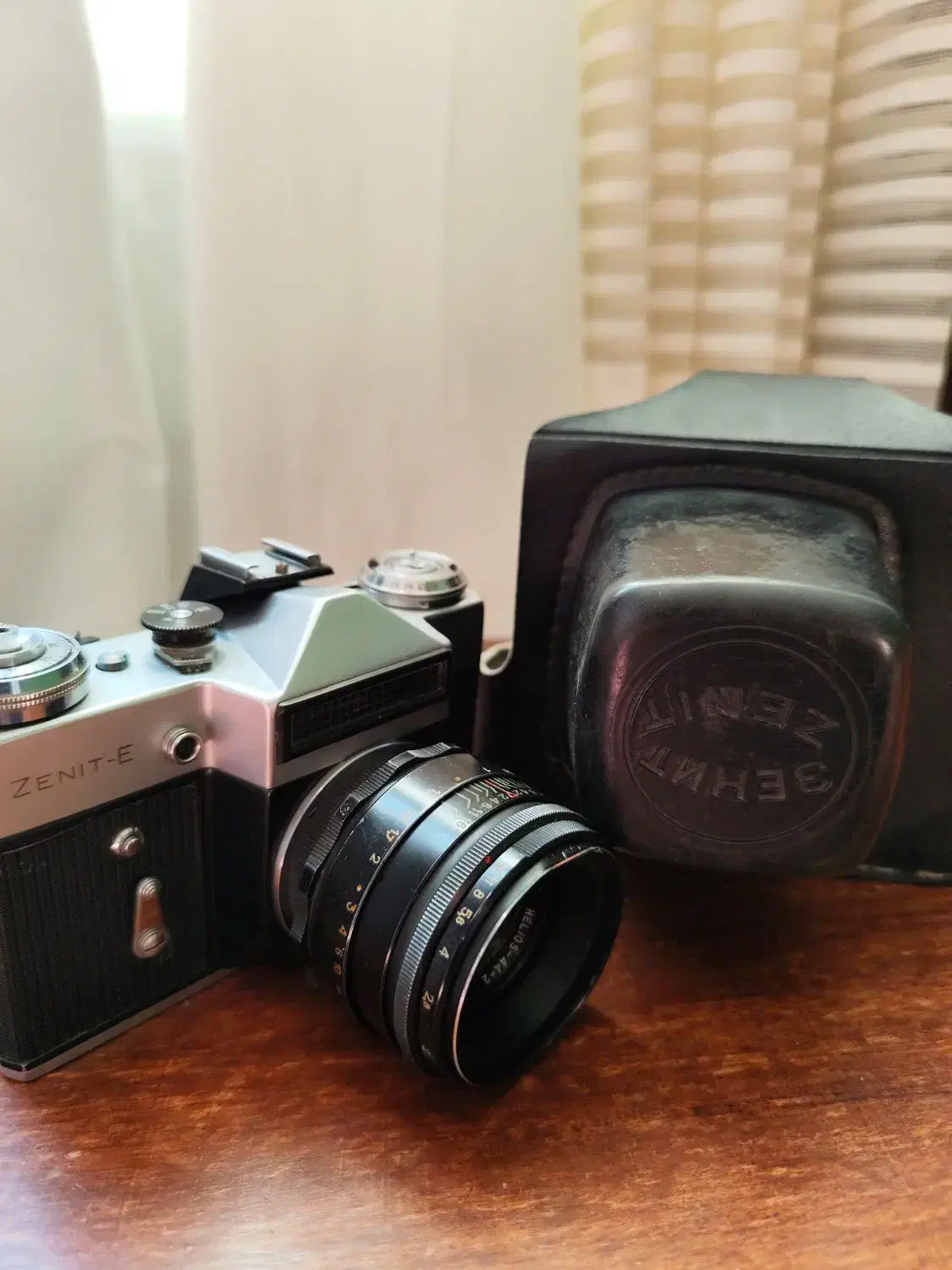 دوربین قدیمی زنیت روسی با لنز هلیوس|دوربین عکاسی و فیلم‌برداری|تهران, بلوار کشاورز|دیوار