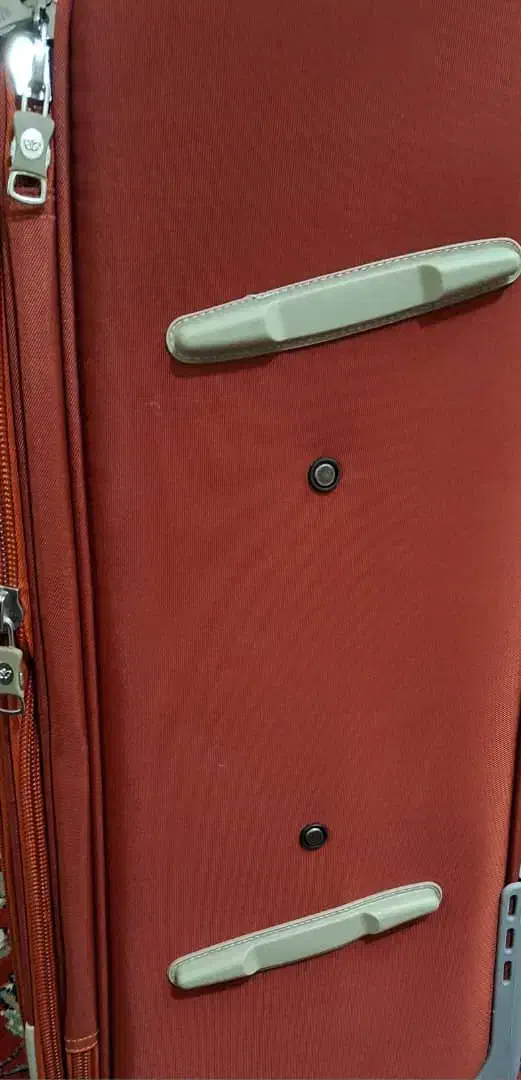 چمدان مسافرتی گوردر|کیف، کفش، کمربند|اهواز, بهارستان|دیوار