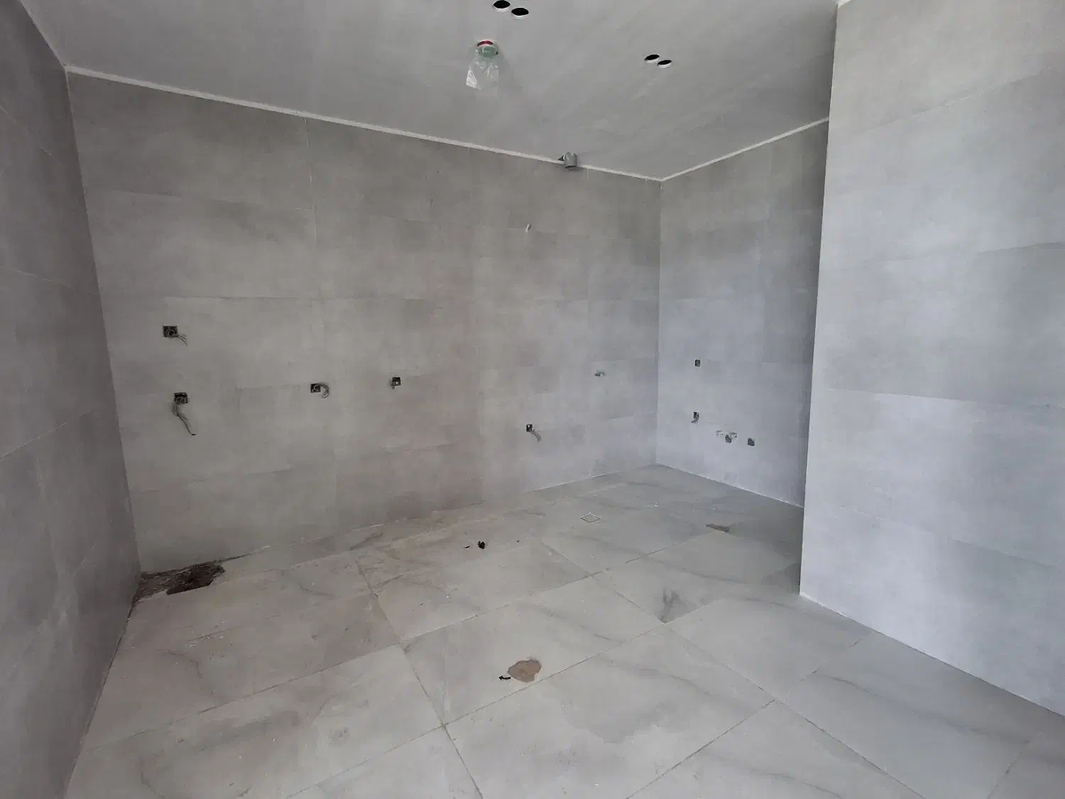 واحد پیش فروش برج سه نبش آریا ۳|پیشفروش املاک|سرخرود, |دیوار