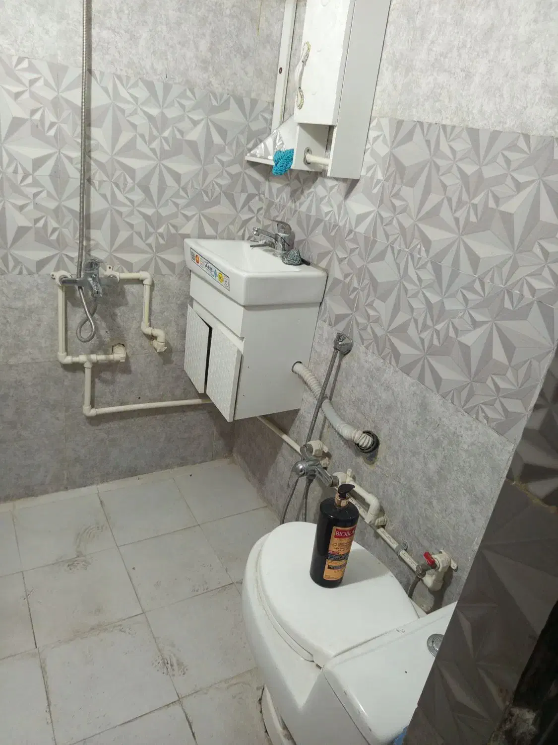 خانه ویلایی طبقه اول|اجارهٔ خانه و ویلا|تهران, شادآباد|دیوار