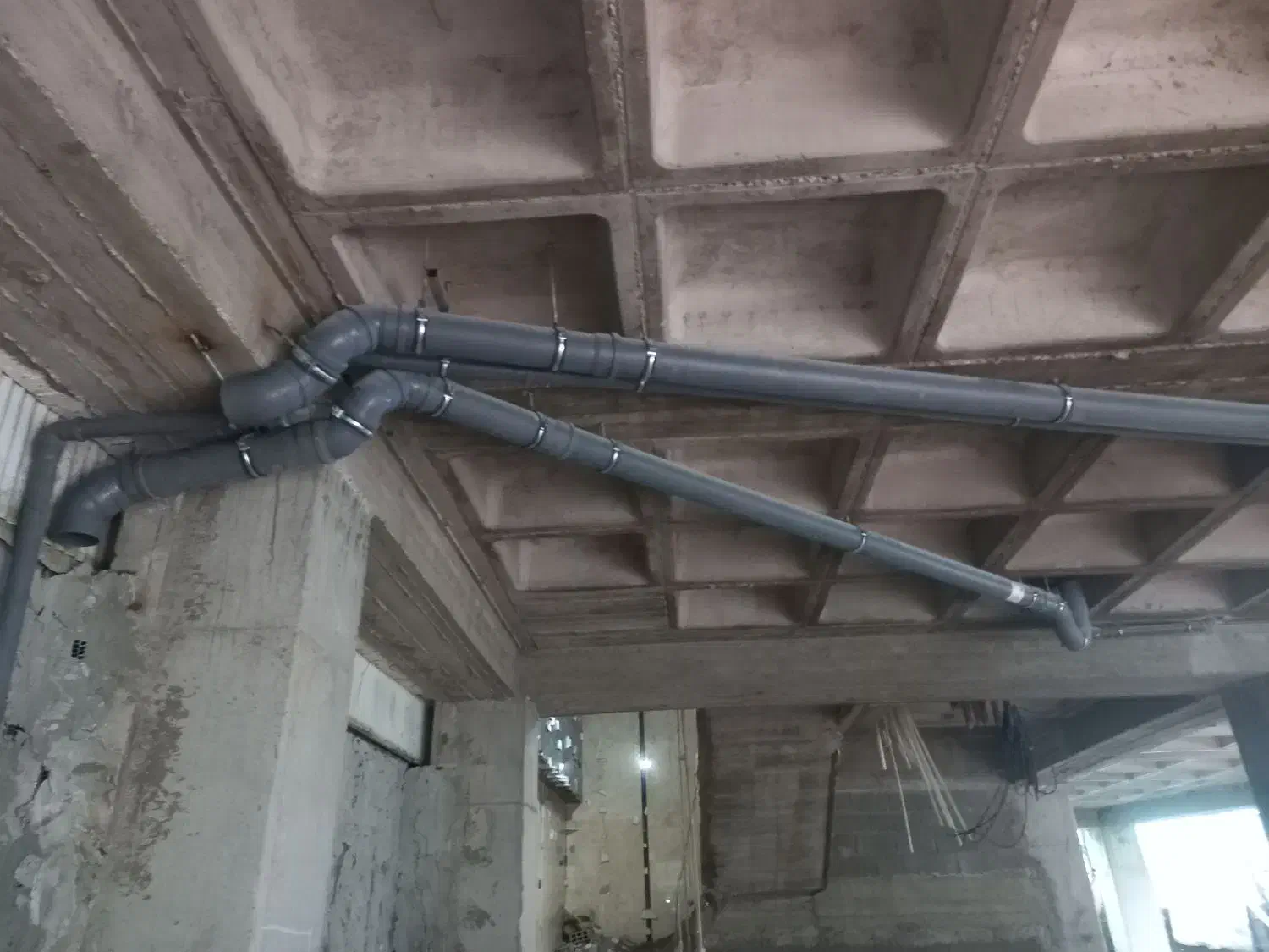 تاسیسات عاقبتی|خدمات پیشه و مهارت|رشت, توشیبا|دیوار