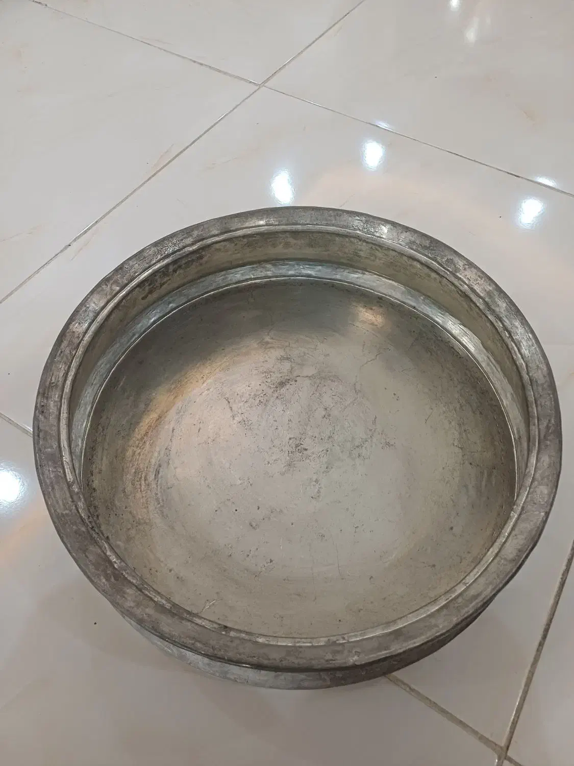 لگن مس قدیم دست ساز|کلکسیون اشیاء عتیقه|تهران, هلال احمر|دیوار