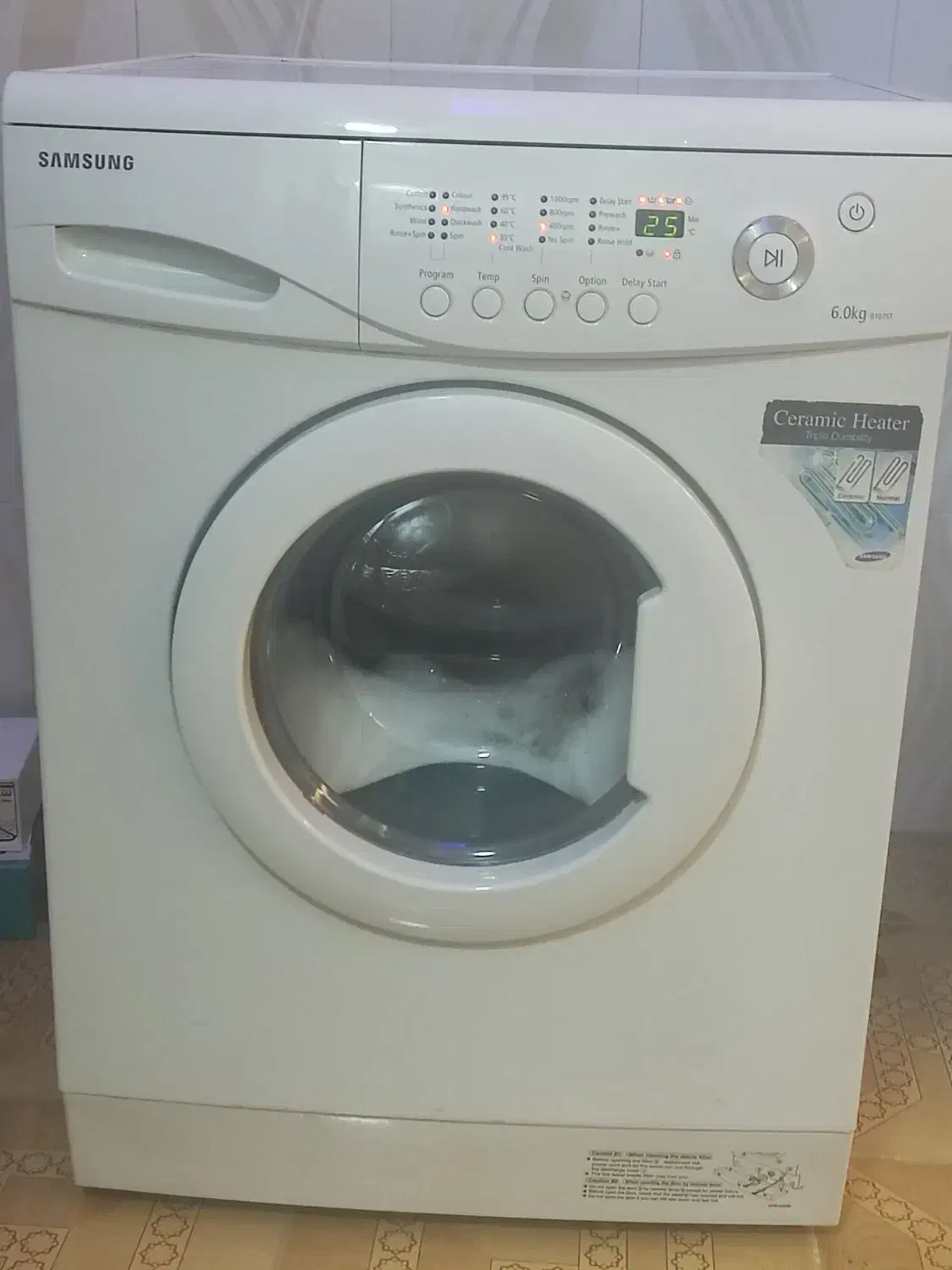 فروش یک دستگاه لباس شویی سامسونگ  شش کیلو|ماشین لباسشویی و خشک‌کن لباس|سنقر, |دیوار