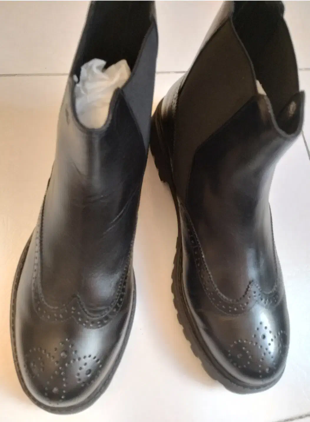 نیم بوت چرمی دانیلی رسمی ،فشن فقط یکبار پوشیده شده|کیف، کفش، کمربند|تهران, ونک|دیوار