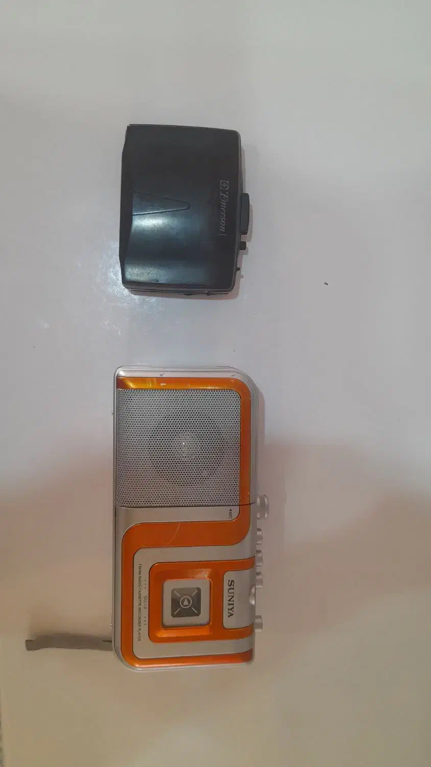 یک عدد ضبط صوت سانیو و یک عدد واکمن خبرنگاری|سیستم صوتی خانگی|اصفهان, عاشقآباد|دیوار