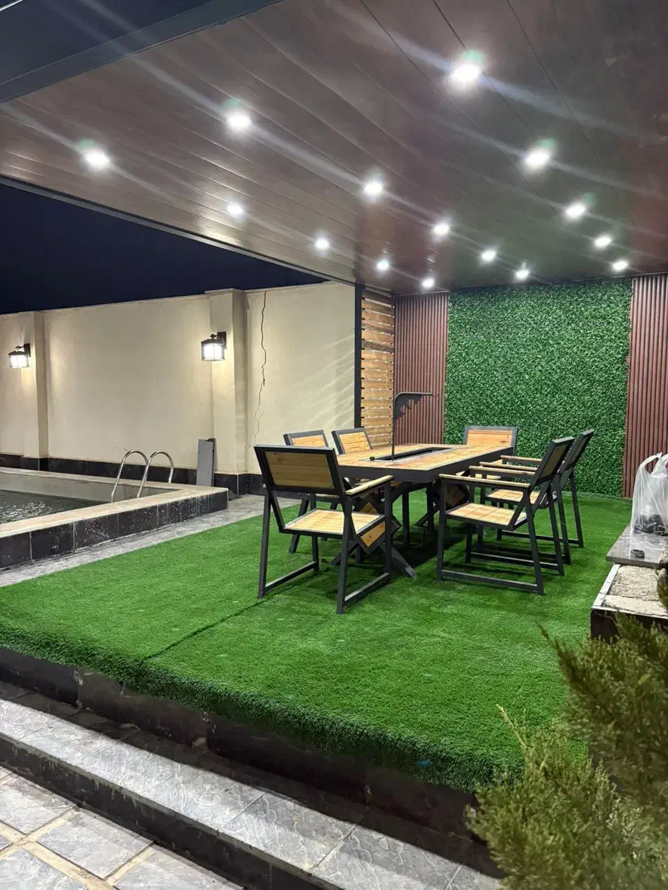 ویلا دوبلکس با استخر روباز و آلاچیق|اجارهٔ کوتاهمدت ویلا و باغ|چهارباغ, |دیوار