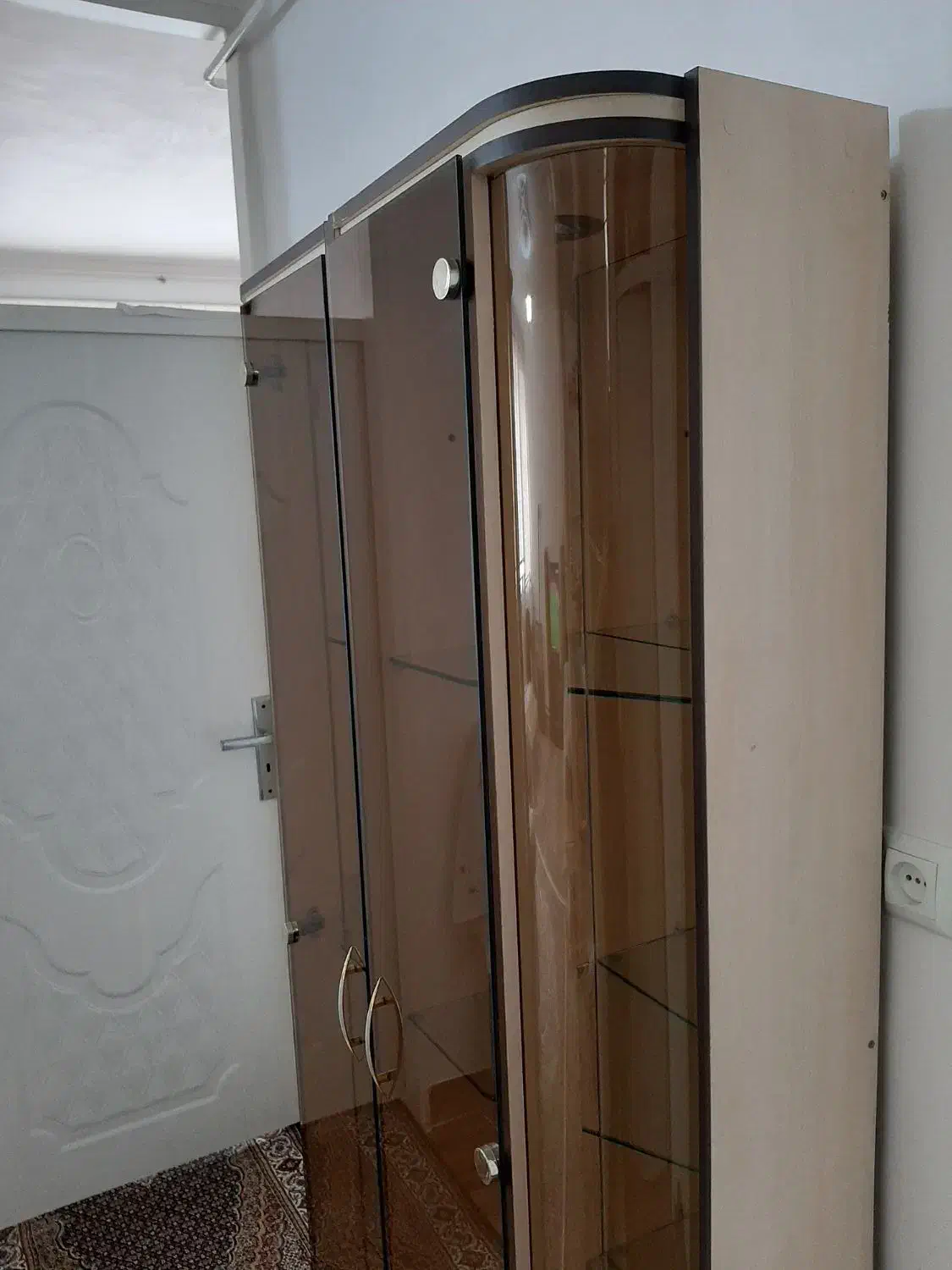 بوفه دو تیکه سالم|بوفه، ویترین، کنسول|ارومیه, |دیوار