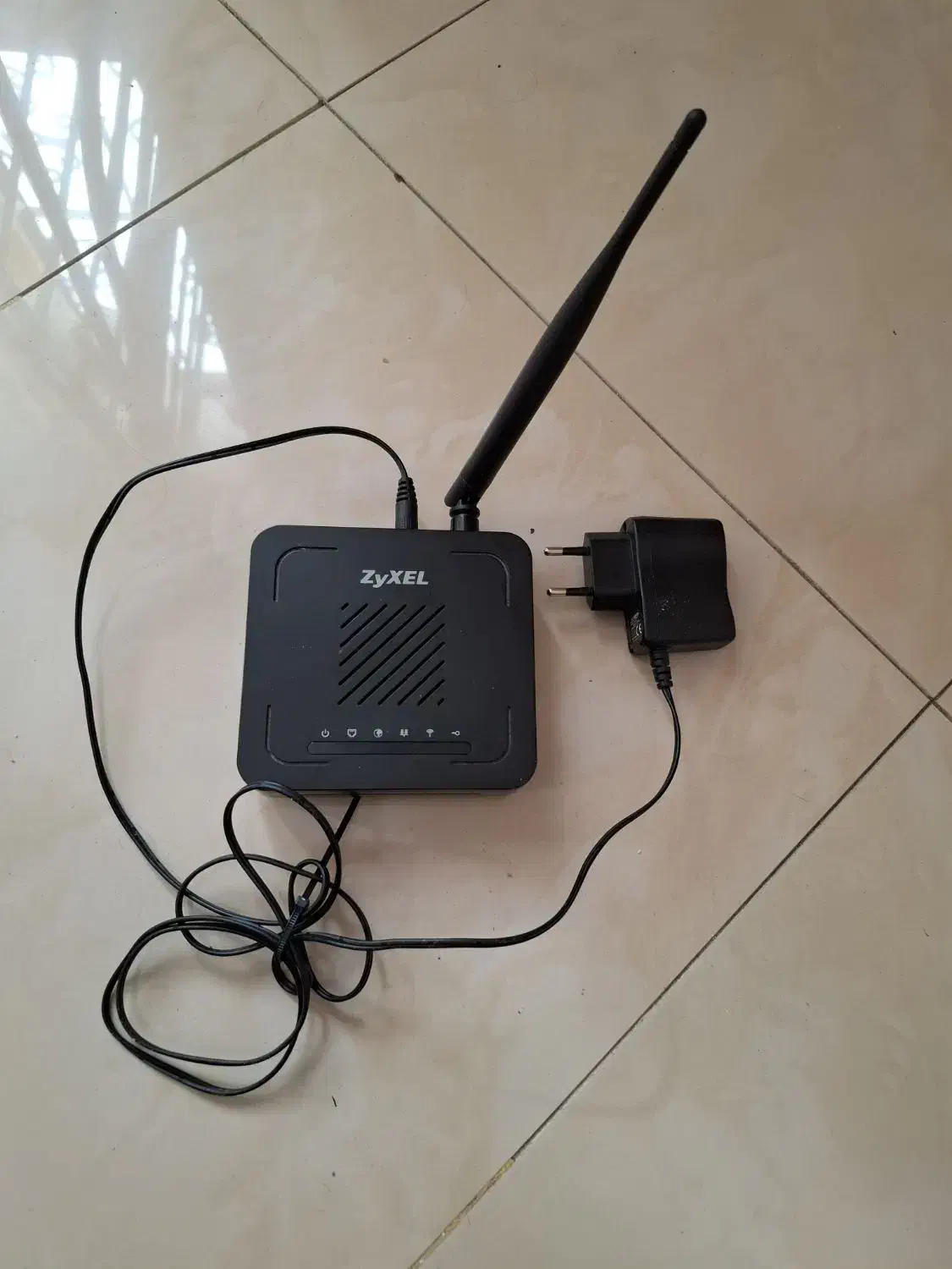 مودم|مودم و تجهیزات شبکه|تهران, سعادت‌آباد|دیوار