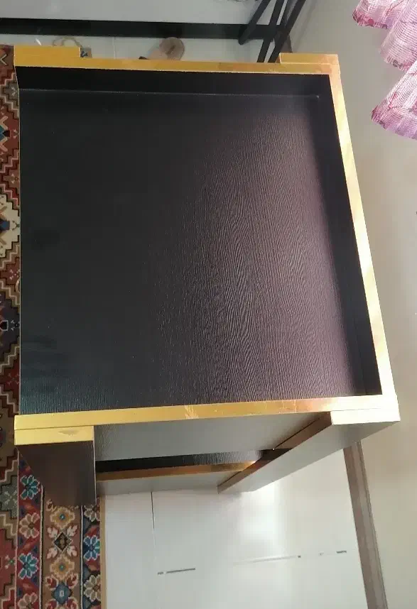 ترولی و آیینه|آرایشگاه و سالن‌های زیبایی|پرند, فاز ۶|دیوار