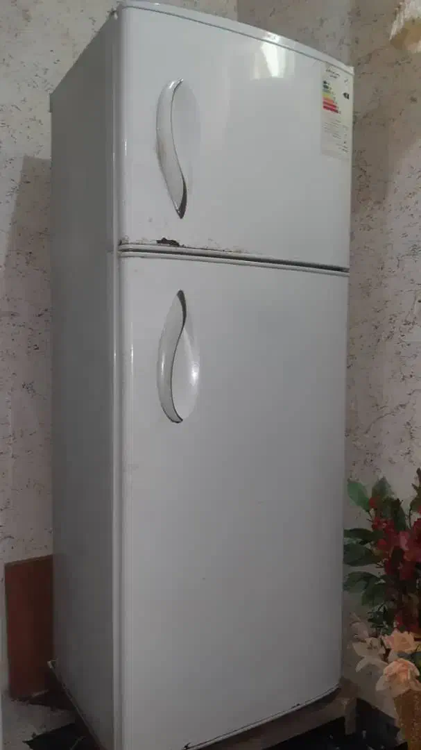 یخچال سالم بدون خط و خش|یخچال و فریزر|شوش, |دیوار