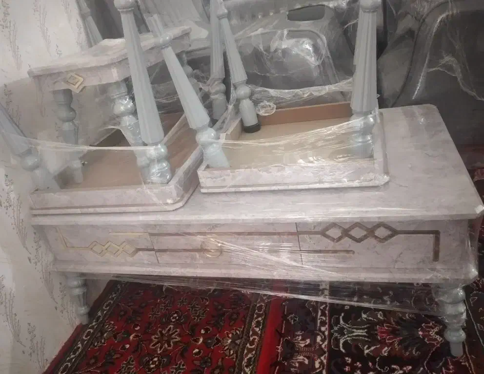 جلومبلی وعسلی|مبلمان خانگی و میز عسلی|ازنا, |دیوار