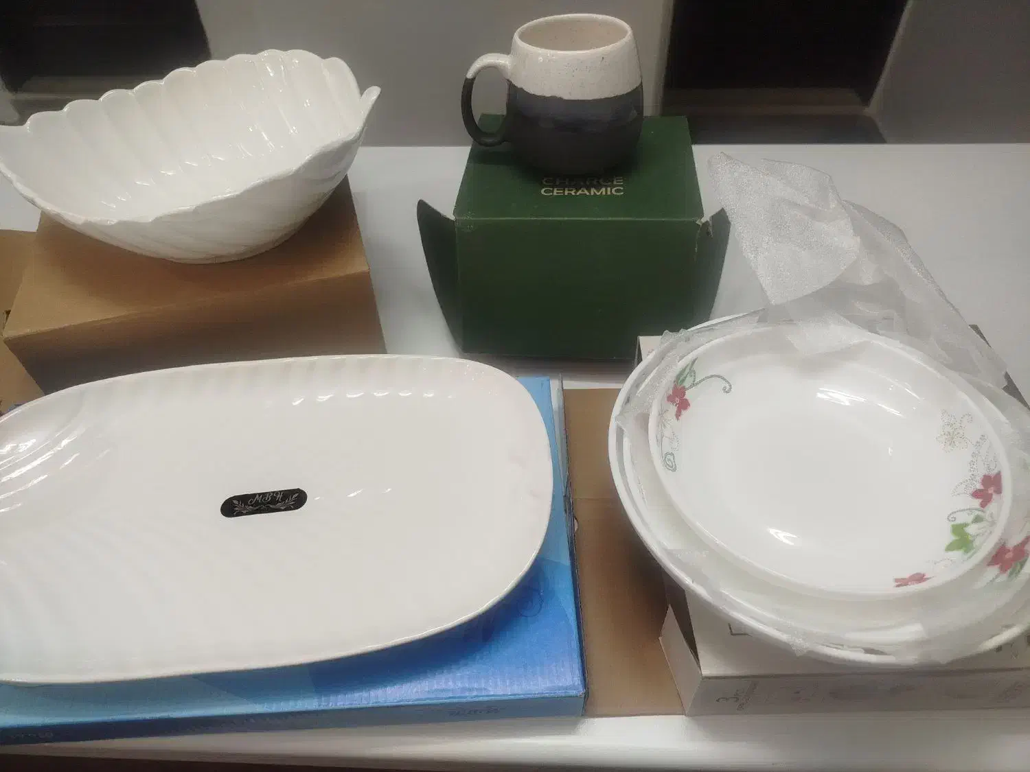 ظروف نو|ظروف سرو و پذیرایی|قم, انسجام|دیوار