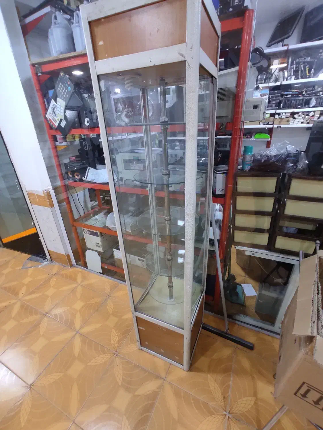 ویترین ایستاده|بوفه، ویترین، کنسول|تاکستان, |دیوار