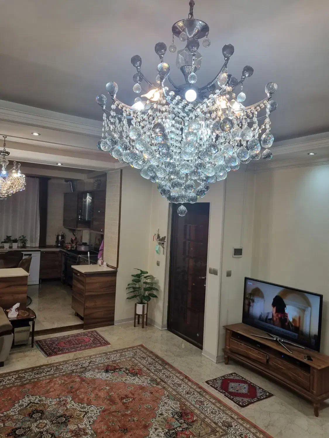 لوستر تمام کریستال|لوستر و چراغ آویز|تهران, شهرک دریا|دیوار