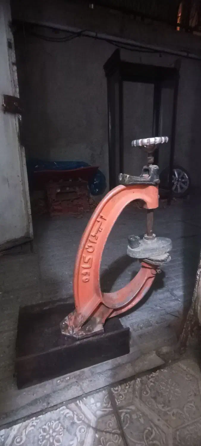 اتو آپارات و پنچری گیری|قطعات یدکی و لوازم جانبی|تهران, هروی|دیوار