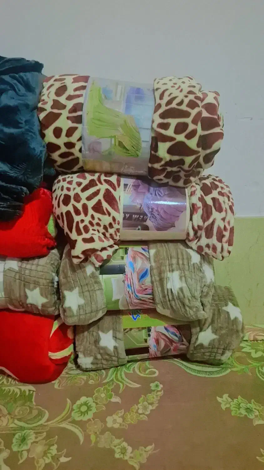 اسلامی|رختخواب، بالش، پتو|مرودشت, ابوذر شمالی‎|دیوار