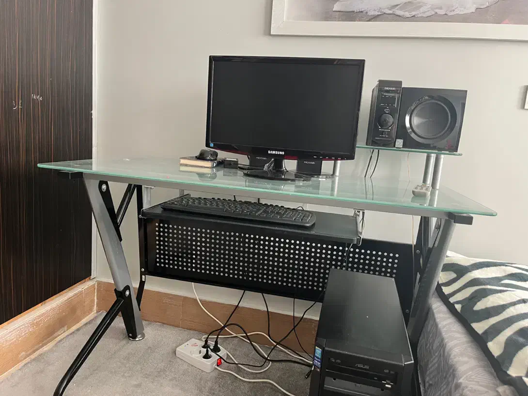 میز کامپیوتر|میز تحریر و کامپیوتر|قائم‌شهر, |دیوار