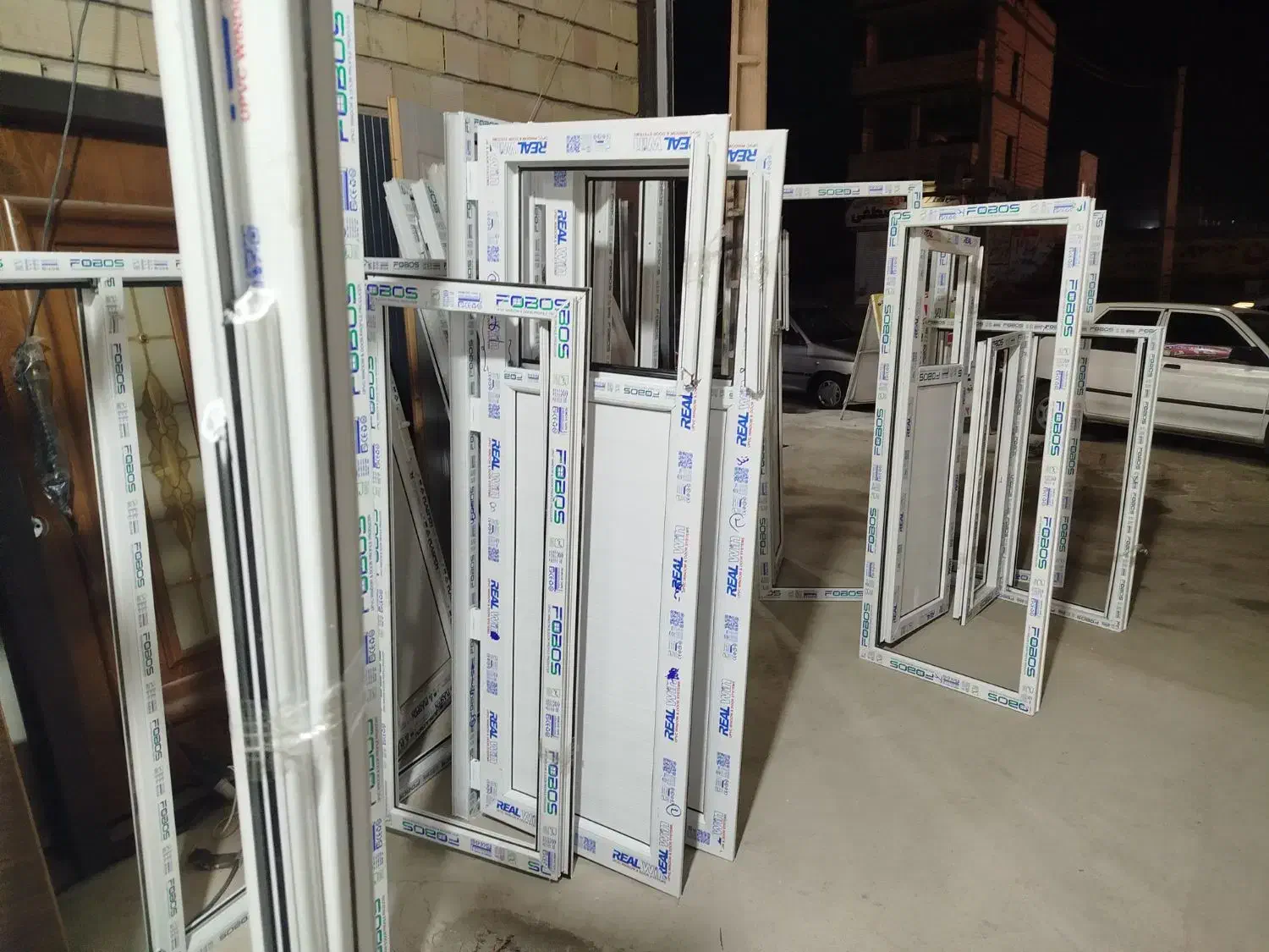 ساخت درب و پنجره دوجداره upvc|مصالح و تجهیزات ساختمان|هشتگرد, هشتگرد قدیم|دیوار