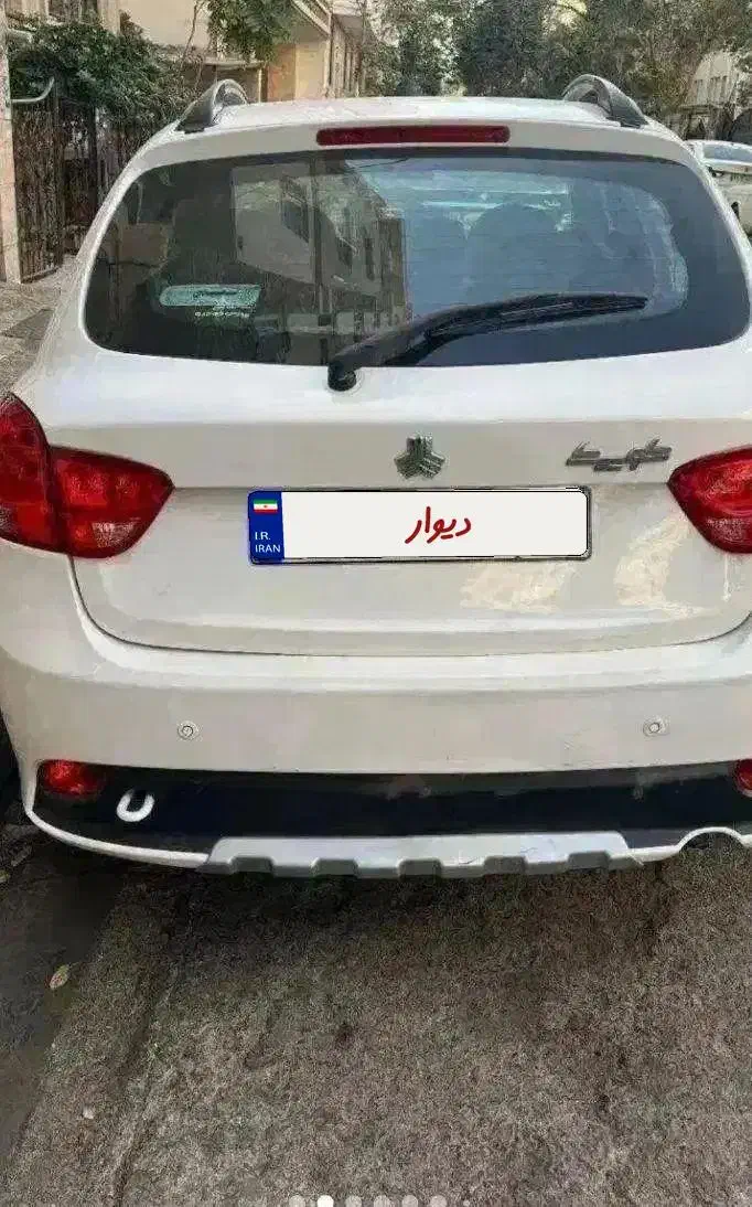 کوئیک  ۱۴۰۱ برج ۱۰|خودرو سواری و وانت|پرند, فاز ۳|دیوار