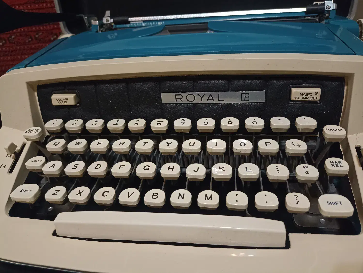 ماشین تایپ قدیمی|کلکسیون اشیاء عتیقه|تهران, مجیدیه|دیوار