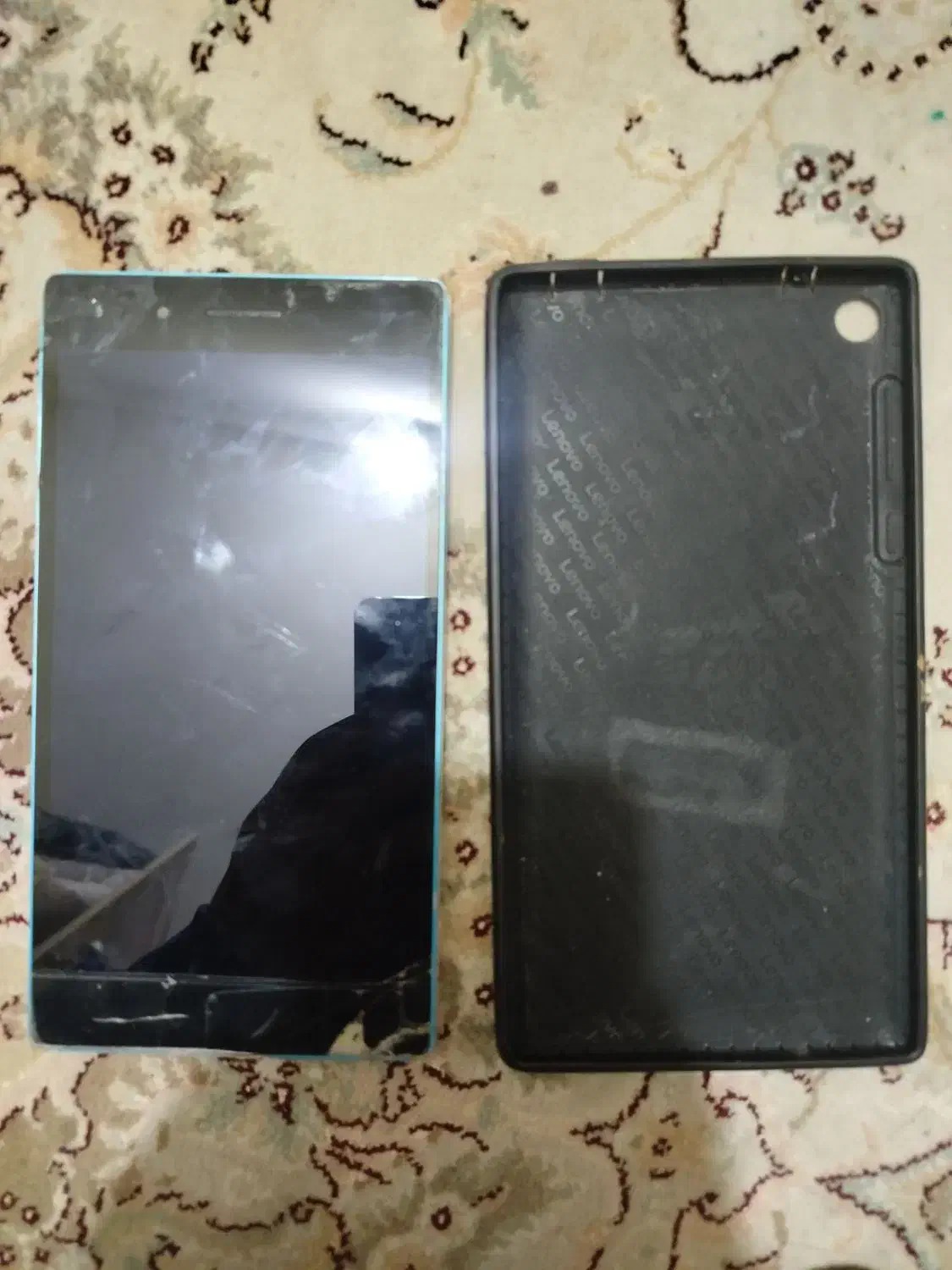 تبلت|تبلت|زرقان, |دیوار