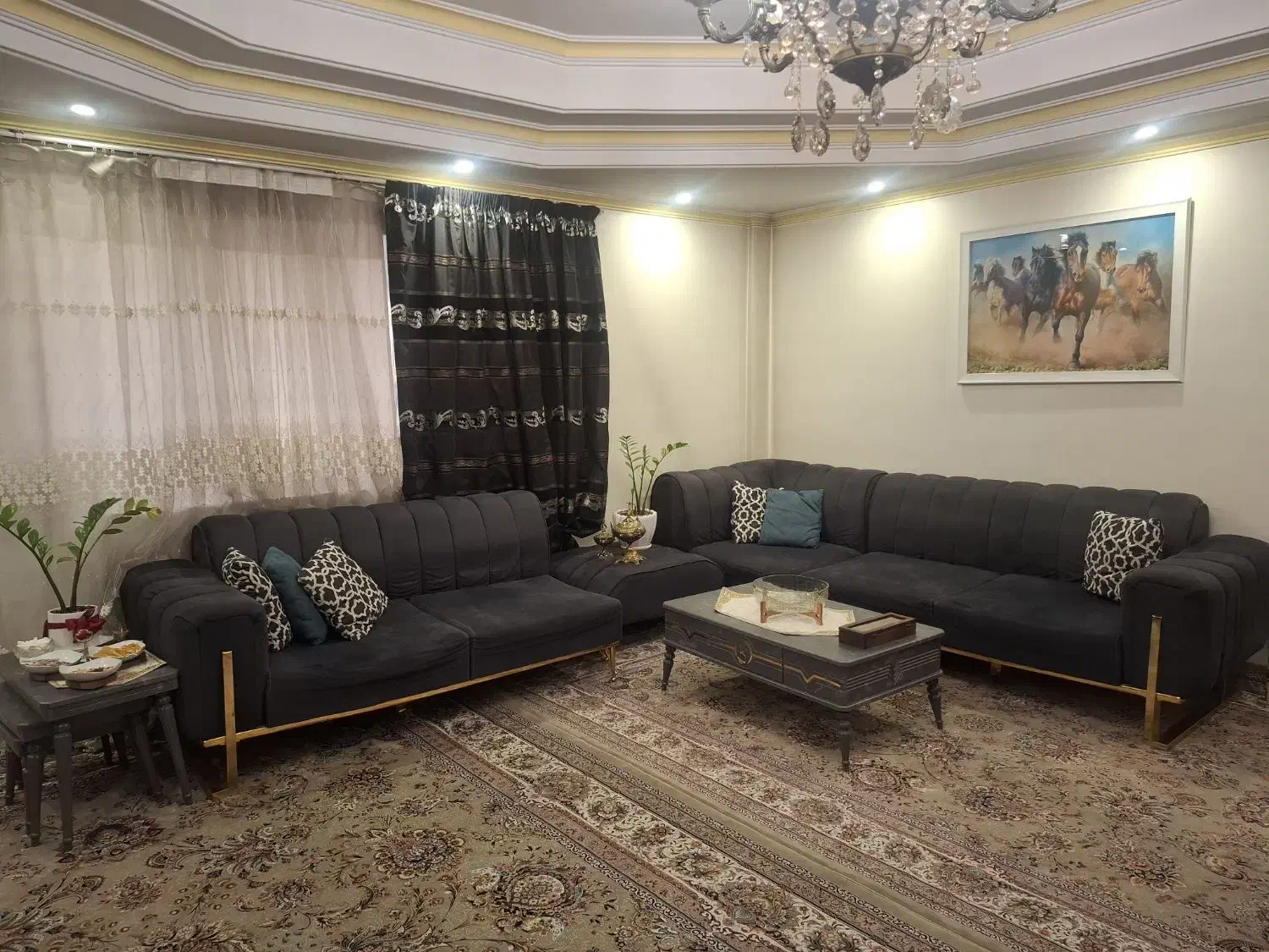 مبل ال بهمراه جلو مبلی و عسلی|مبلمان خانگی و میز عسلی|تهران, نارمک جنوبی|دیوار