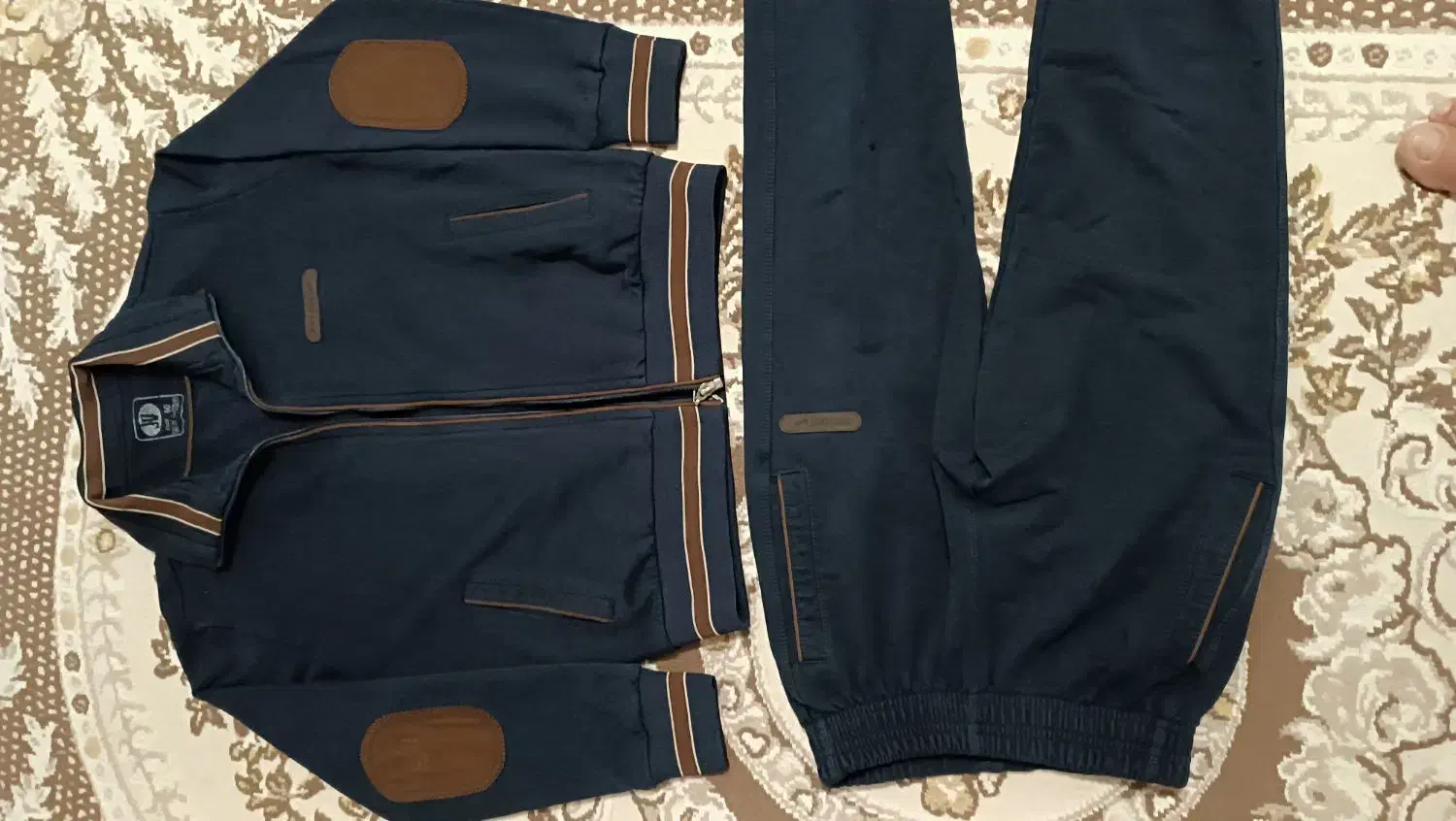 لباس|کفش و لباس بچه|تالش, طولارود|دیوار