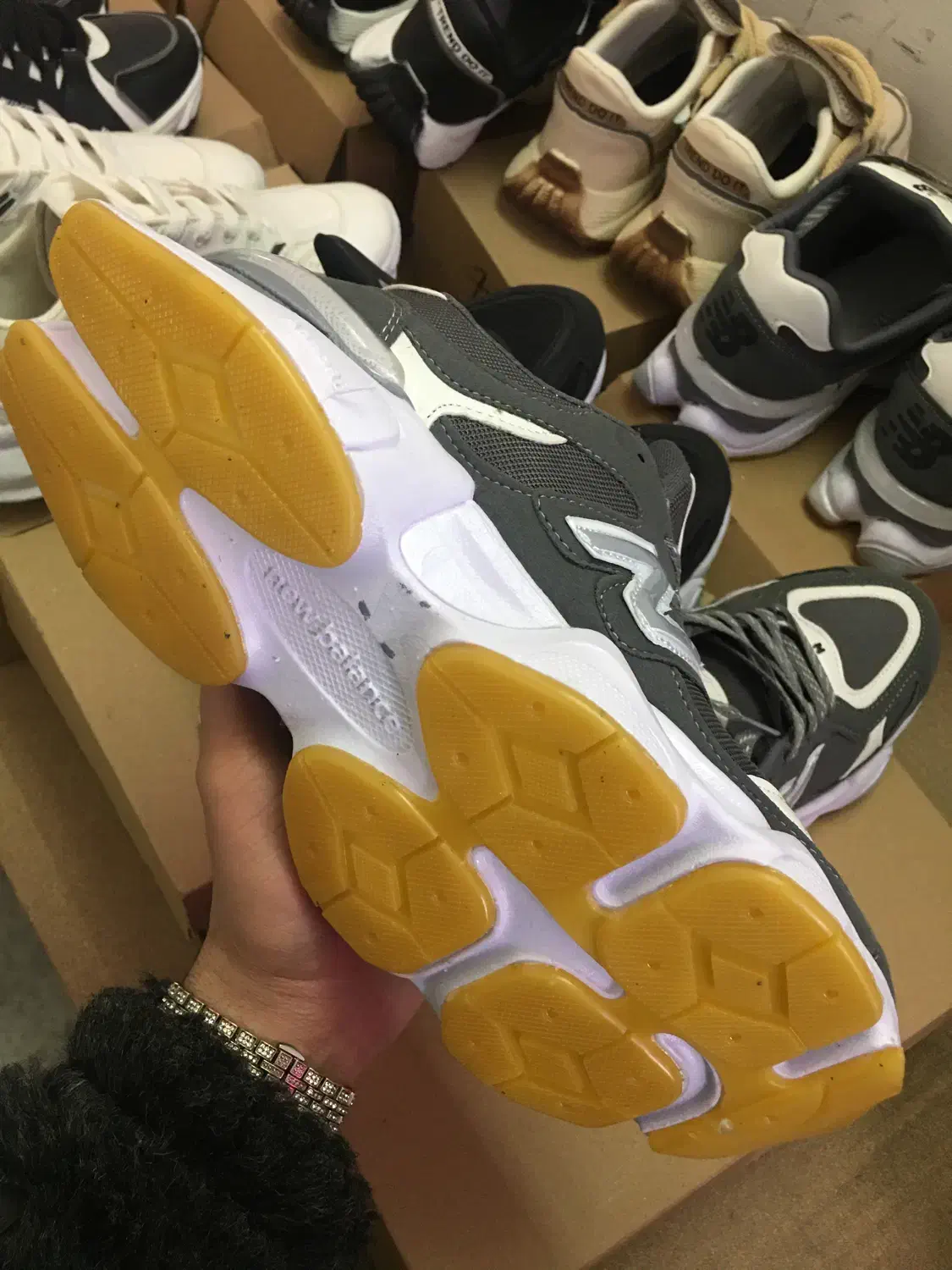 کتونی نیوبالانس۹۰۶۰|حراج|رباطکریم, نصیرشهر|دیوار