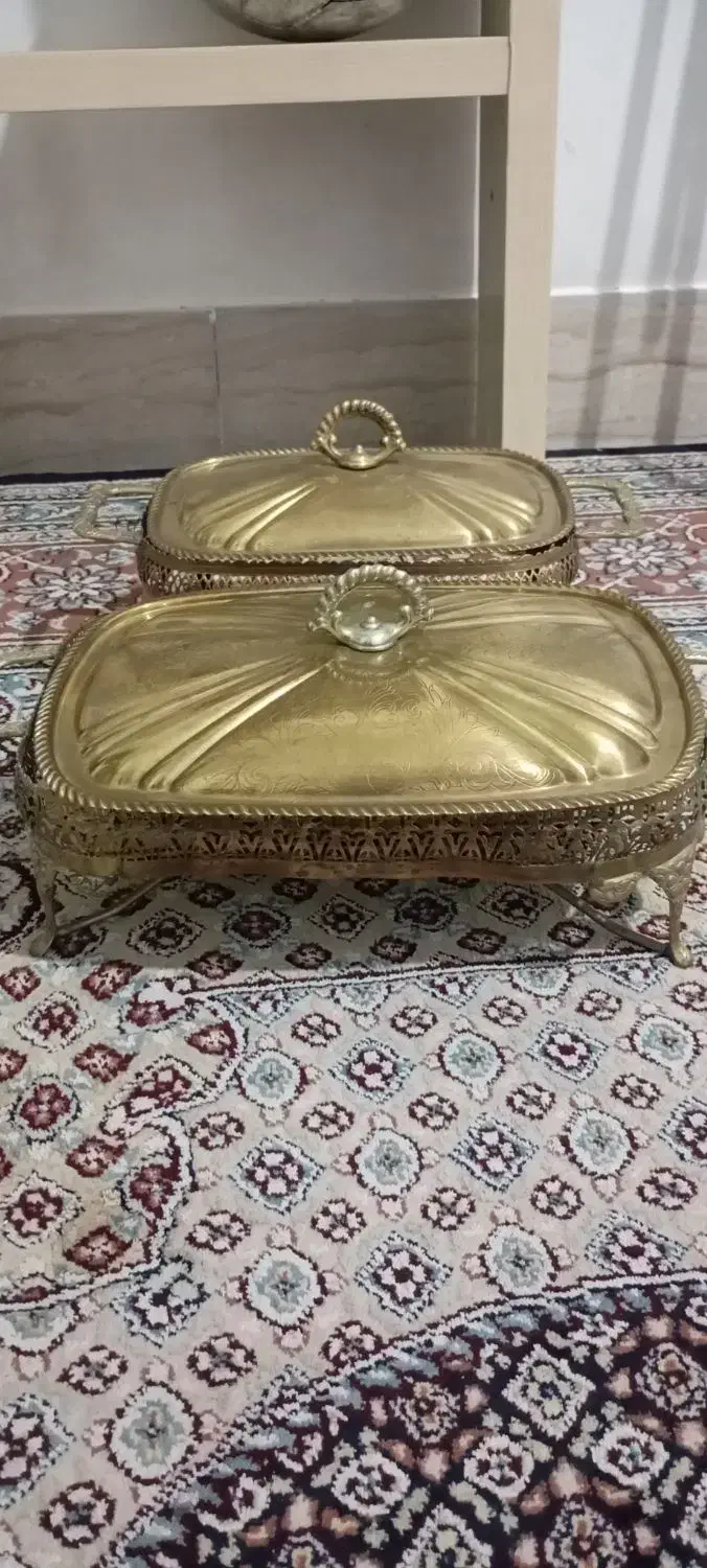 عتیقه ها برنجی|کلکسیون اشیاء عتیقه|نیشابور, گنبد سبز|دیوار