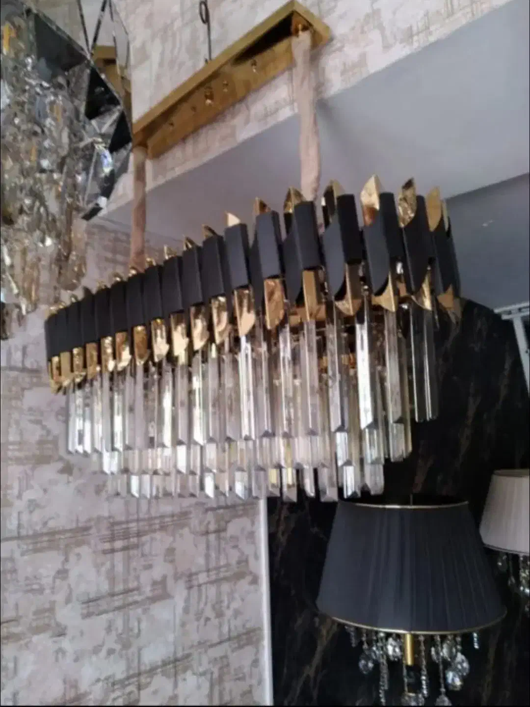 لوستر|لوستر و چراغ آویز|فردیس, فردیس|دیوار