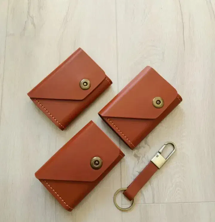 جاکارتی چرم طبیعی دستدوز|کیف، کفش، کمربند|بدره, |دیوار