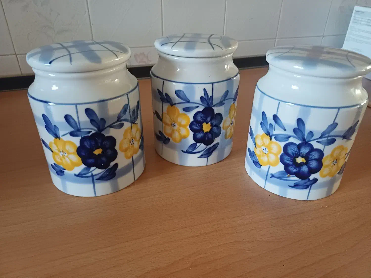 سلام سه عدد بانکه گل ابی|ظروف سرو و پذیرایی|شاهین‌شهر, عطار|دیوار